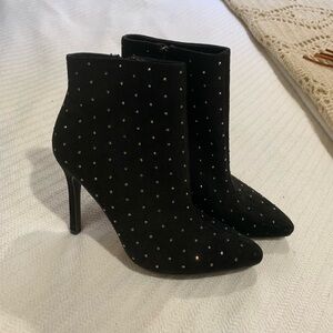 Anne Michelle sparkly black ankle booties with silver gems size 7